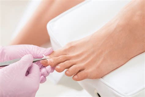 What Is The Difference Between A Podiatrist And A Chiropodist