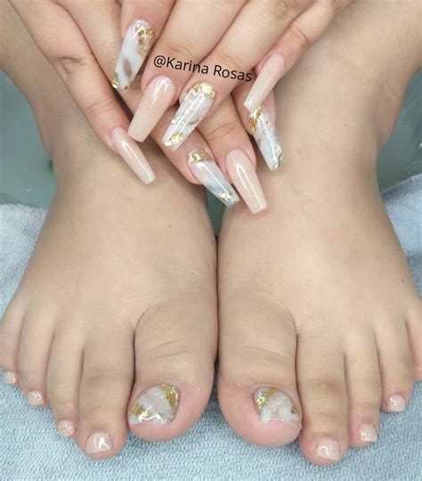 Diseño De Uñas en Los Pies Nude Y Dorado IDEAS E IMÁGENES