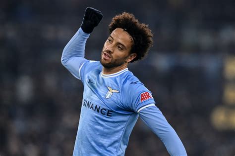 Felipe Anderson Via Dalla Lazio Sempre Pi Lontano La Juve Cala La