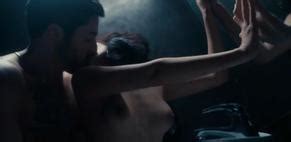 Kandungan Nude Scenes Aznude