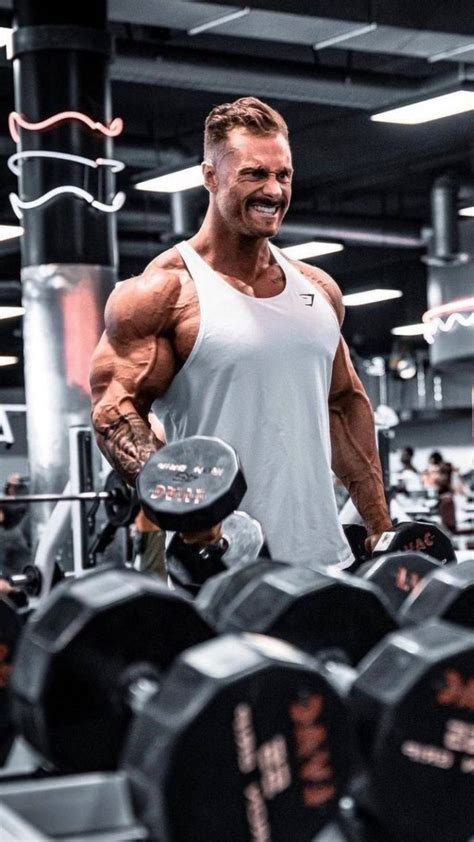 100 Chris Bumstead Wallpapers