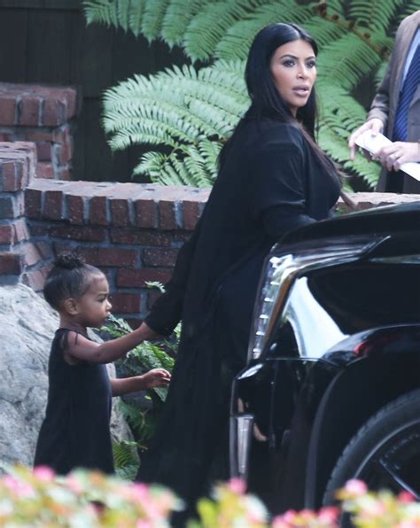 Photo Kim Kardashian Enceinte Et Sa Fille North Sortent De L H Tel