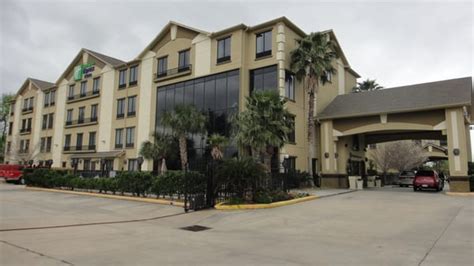 HOLIDAY INN EXPRESS & SUITES HOUSTON NORTH INTERCONTINENTAL - Updated ...