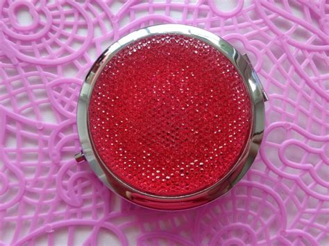 Зеркало карманное (двойное) "Вилонг Пластик Продактс Ко" | отзывы