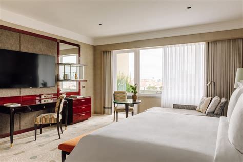 Four Seasons Hotel Ritz Lisbon | Classic Vacations