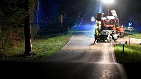 Amstetten T Dlicher Unfall J Hriger Stirbt Nach Berholman Ver