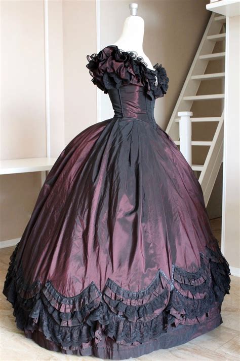 Pin By Cheryl Tennant On Victorian Period 1837 1901 Victorian Ball