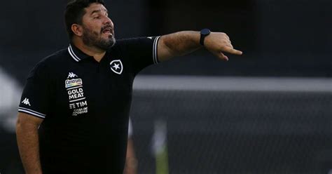 Barroca vê pontos positivos do Botafogo em empate Palmeiras