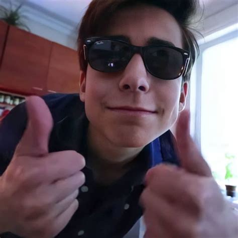 Pin On Aidan Gallagher Future Boyfriend Square Sunglasses Men Boyfriend