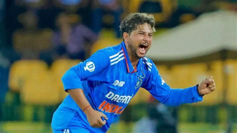 Odi World Cup Intikhab Alam Said Kuldeep Yadav Is The Best Among