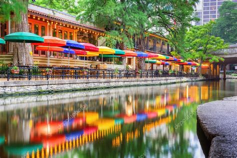 San Antonio Riverwalk — Stock Photo © Sepavone 111311434