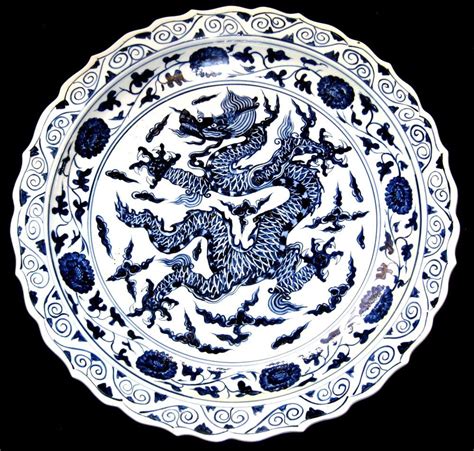 CHINESE DRAGON FIVE CLAWS PORCELAIN BLUE WHITE HUGE PLATE 19TH