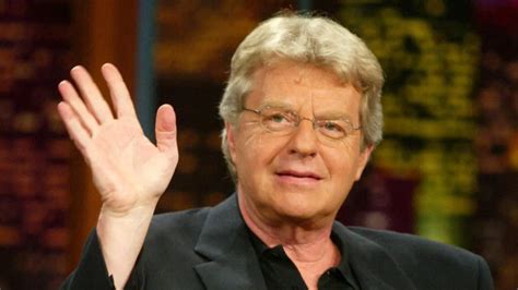 Meghalt Jerry Springer ORIGO