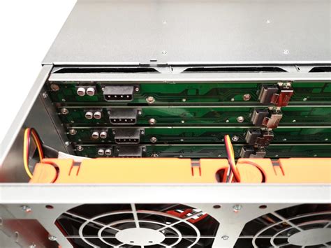 U Server Case W X Hot Swappable SATA SAS Drive Bays G Backplane Server Case