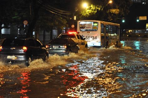 A verdade em primeiro lugar Sete bairros do Rio estão em estágio de