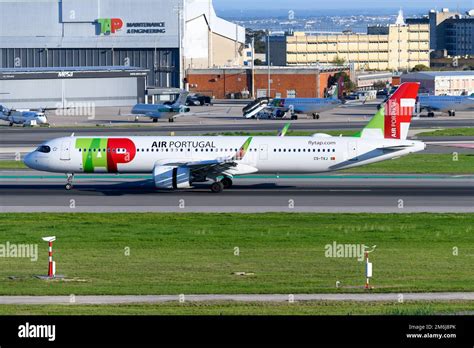 Airbus A Landung Fotos Und Bildmaterial In Hoher Aufl Sung Alamy