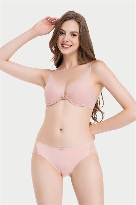 Quần lót bikini nữ Misaki trơn phối ren dáng cơ bản M Vera Vietnam