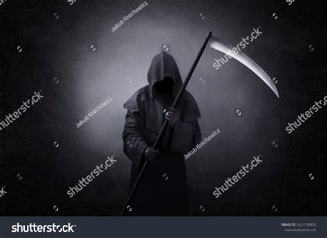 Grim Reaper Scythe Dark Stock Photo 1622730826 | Shutterstock