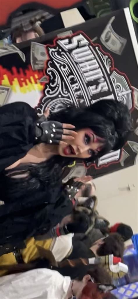 Really Hot Pawg Milf Doing Cosplay Spandex Leggings Yoga Pants Forum