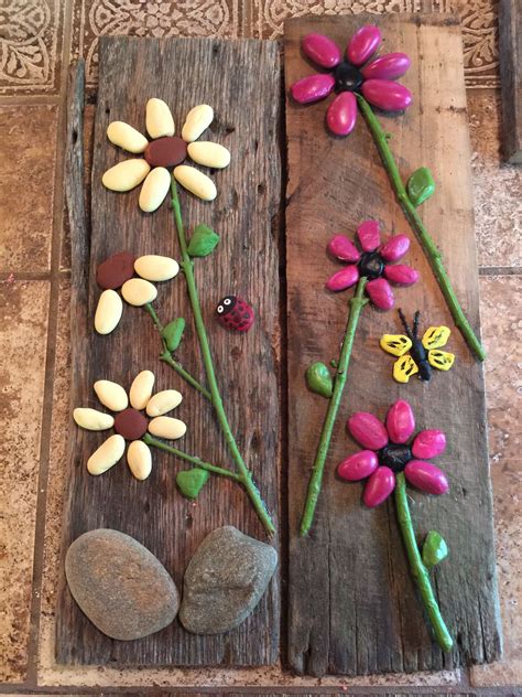 Handy Rock And Pebble Art Pebble Art Rock Flowers Stone Art