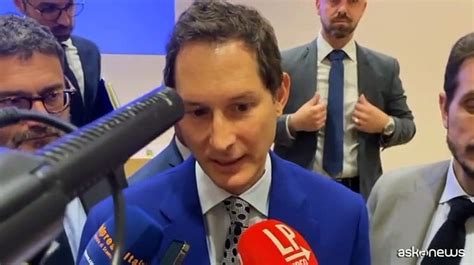 John Elkann Momento Difficile Per Juventus In Campo E Fuori Video