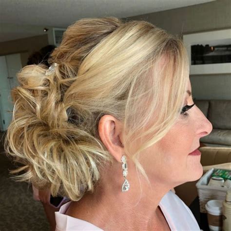 Ravishing Mother Of The Bride Hairstyles For Mother Of The