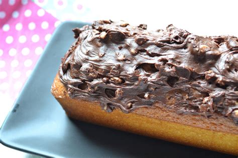 Cake avec glaçage chocolat au riz soufflé Hum ça sent bon