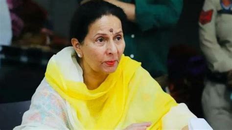 Congress Suspends Capt Amarinder Singh S Wife Mp Preneet Kaur For Anti