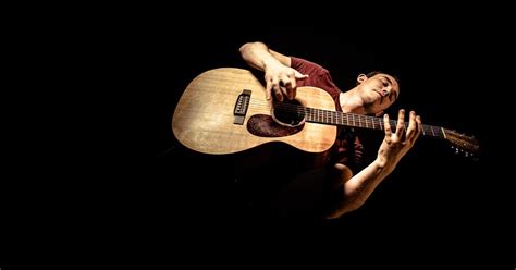 Percussive Fingerstyle With Chris Woods