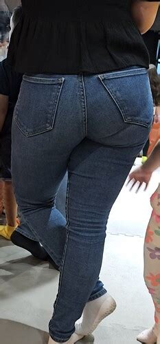 Round Ass Milf Vpl Tight Jeans Forum