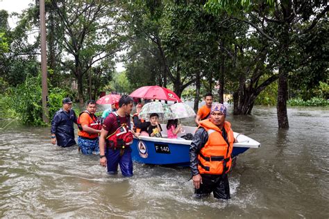 Jumlah Mangsa Banjir Di Kelantan Terengganu Johor Turun Pahang