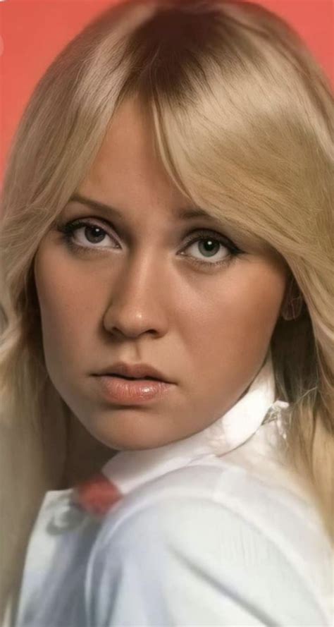 Pin on Frauenporträs Agnetha fältskog Agneta fältskog Blonde singer