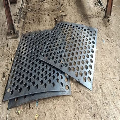 Stainless Steel Oblong Perforated Sheet At Rs 500 Sq Ft Stainless