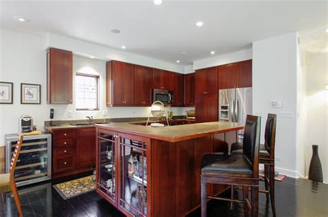 The Chicago Real Estate Local: New For Sale! Edgewater Beach town house $369,900 Watch the video!