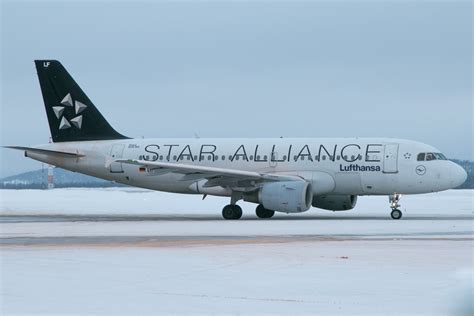 D-AILF. Airbus 319-100 - Ilmailuvalokuvat - FlightForum.fi