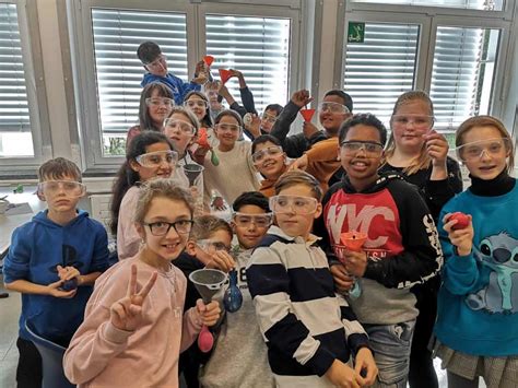 Jetzt Wirds Bunt Sch Lerlabor Am Rivius Gymnasium Rivius Gymnasium