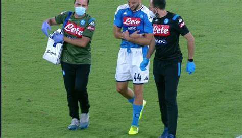 Napoli Sassuolo Infortunio Manolas Sostituito Per Un Forte Trauma