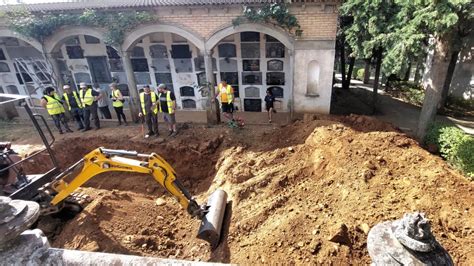 Comienza La B Squeda En El Cementerio De Jaca De Los Restos De Dos