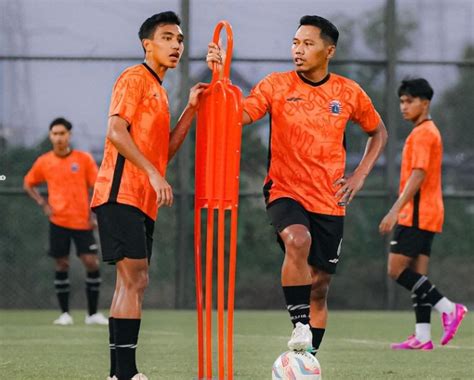 Jelang RCTI Premium Sports Sesi Latihan Persija Jakarta Di JIS