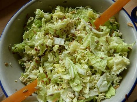 Yum Yum Salat Rezeptfamilie