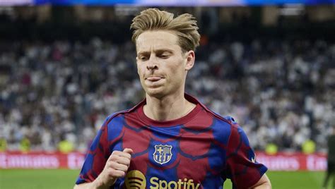 Kurangnya Jaminan Dari Barcelona Menyebabkan Frenkie De Jong Menolak