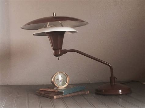 Vintage Mid Century Atomic Flying Saucer Lamp Table Desk Lamp UFO Sight