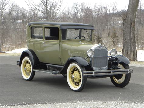 1928 Ford Model A | Volo Museum