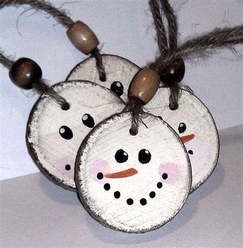 Wood Disc Snowmen Get Rid Of Bead And Add Rustic Fabric Diy