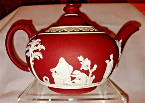 Vintage English Wedgwood Crimson Dip Jasperware Teapot