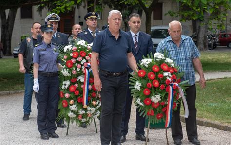 U Puli položeni vijenci povodom Dana državnosti Republike Hrvatske