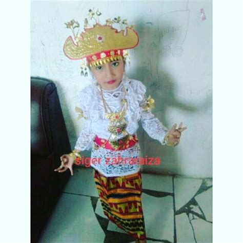 Perlengkapan Alat Tari Baju Adat Lampung Kostum Adat Lampung Baju