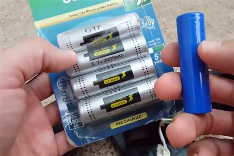 6 Steps To Replace Solar Light Batteries Garden