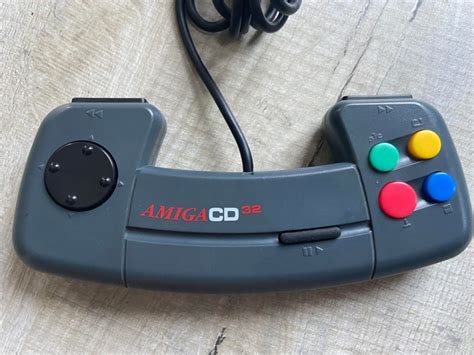 Amiga Cd32 Controller Pad Joypad Retro32