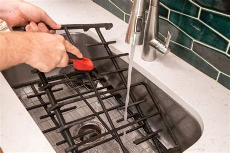 How To Clean A Gas Stovetop Hgtv